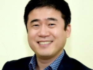 [スル・ドンフンの漢方人]キム・テヨル「医療機器開発で韓医学科学化をリードする」